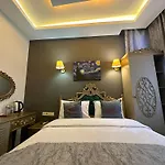 Grand Seigneur Hotel Old City