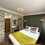 Grand Seigneur Hotel Old City