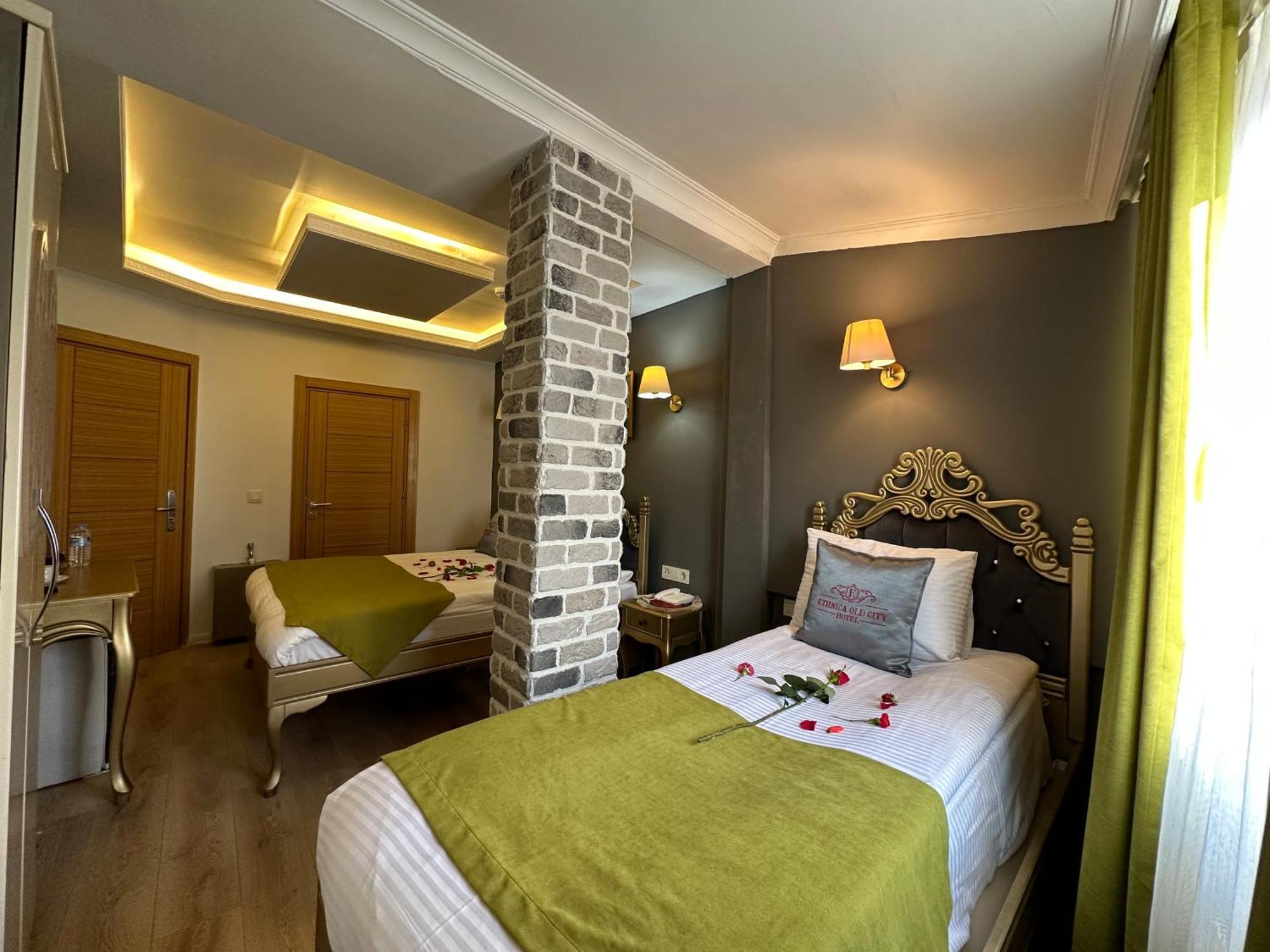 Ethnica Old Otel 2*