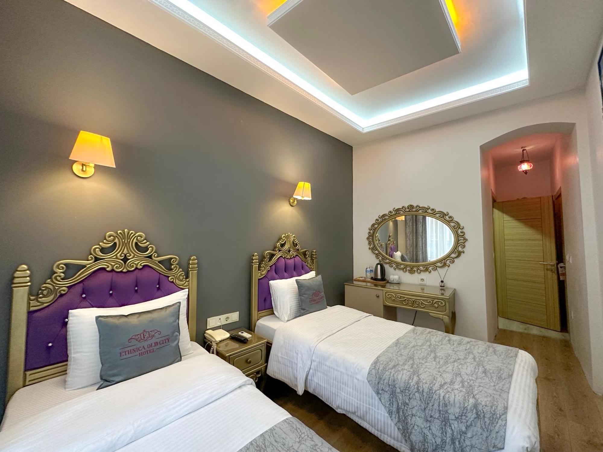Otel Ethnica Old 2*