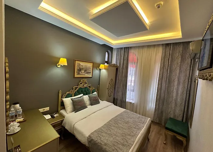 Grand Seigneur Hotel Old City